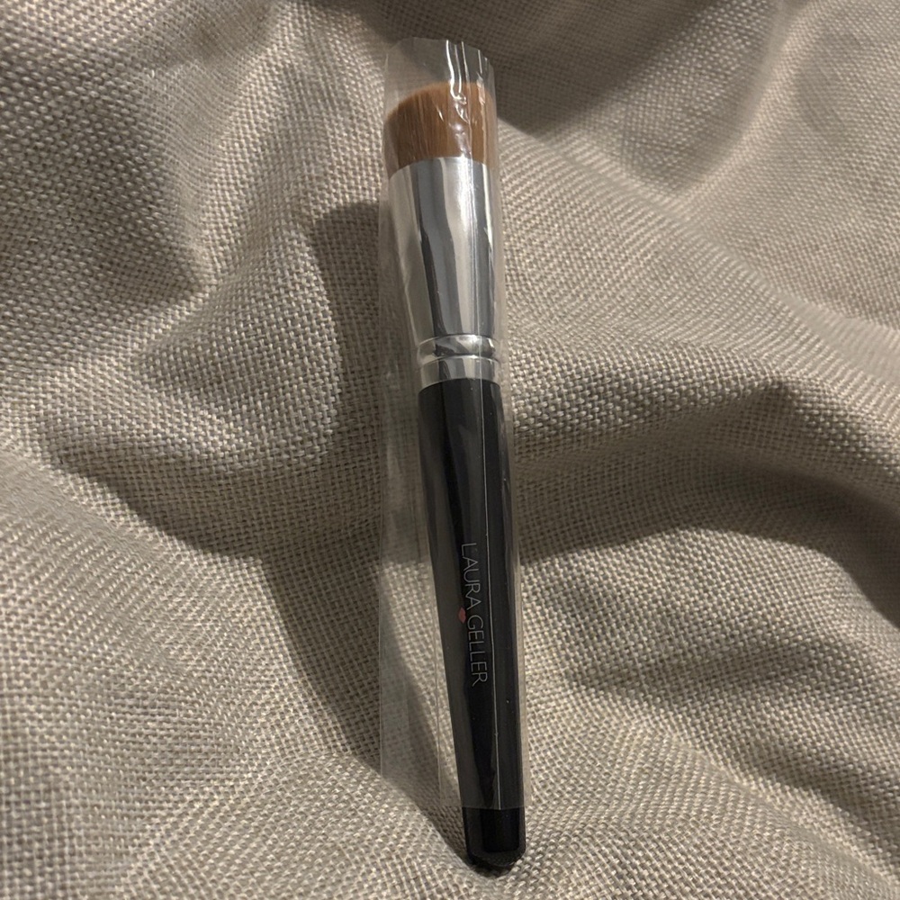 Laura Geller Black and Silver Makeup Brush with Brown Bristles